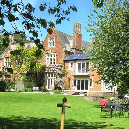 The Old Vicarage B & B Barnstaple Exterior photo