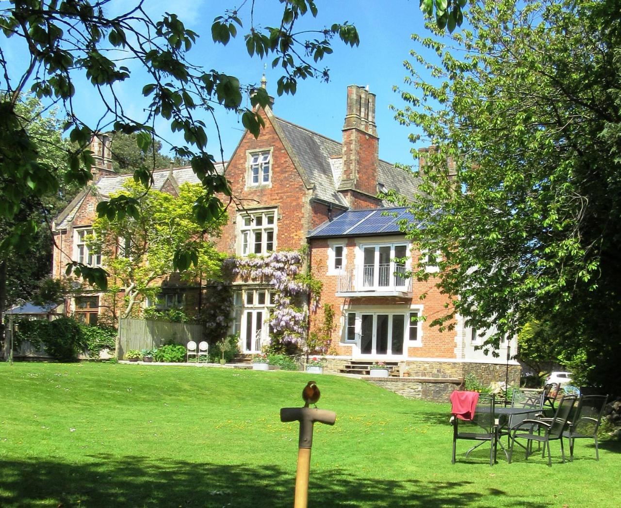 The Old Vicarage B & B Barnstaple Exterior photo