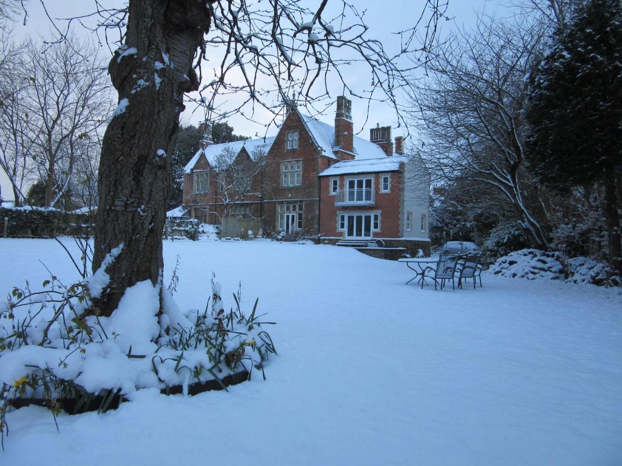 The Old Vicarage B & B Barnstaple Exterior photo